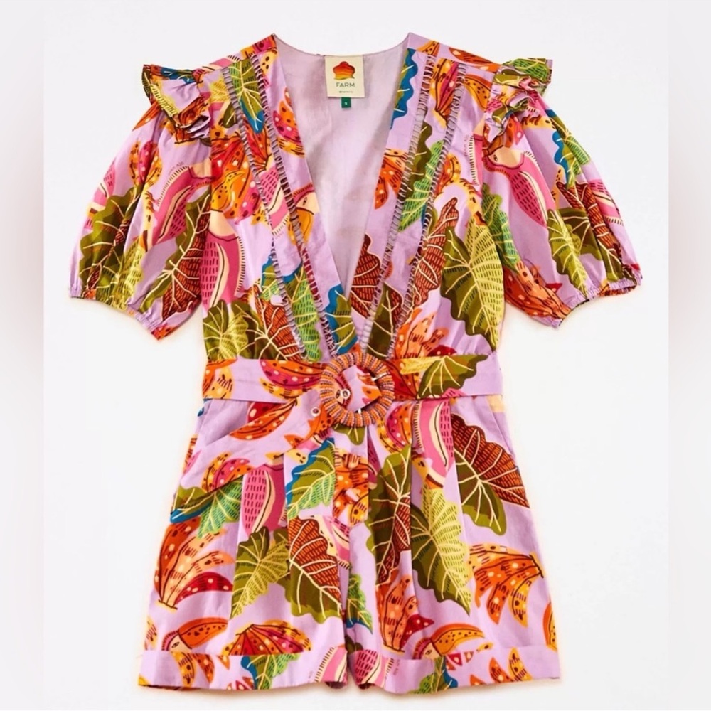 FARM Rio Lilac Beaks & Bananas V Neck Romper
Color: LILAC BEAKS & BANANAS